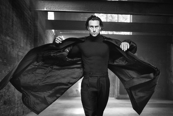 ¿Nuevo James Bond? Aaron Taylor-Johnson estaría por ser nombrado 007, aseguran